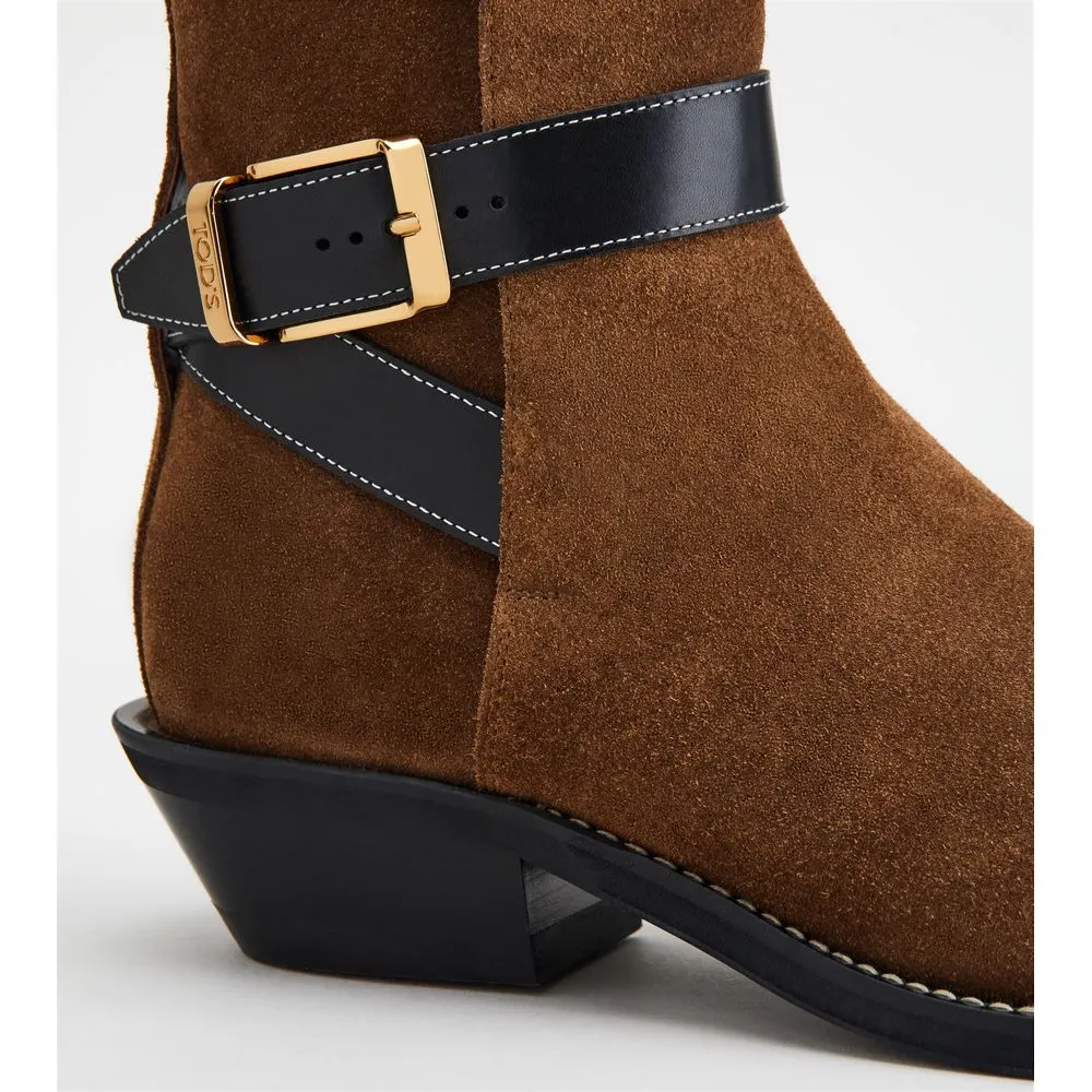 Ankle Boots in Suede