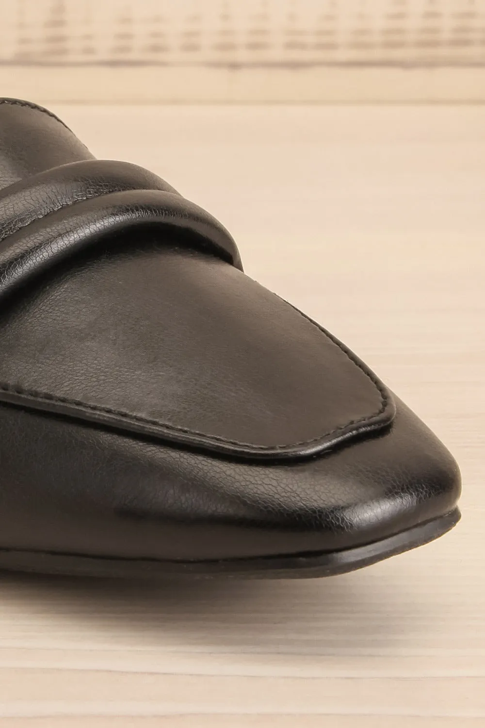 Auris Black | Faux Leather Loafers