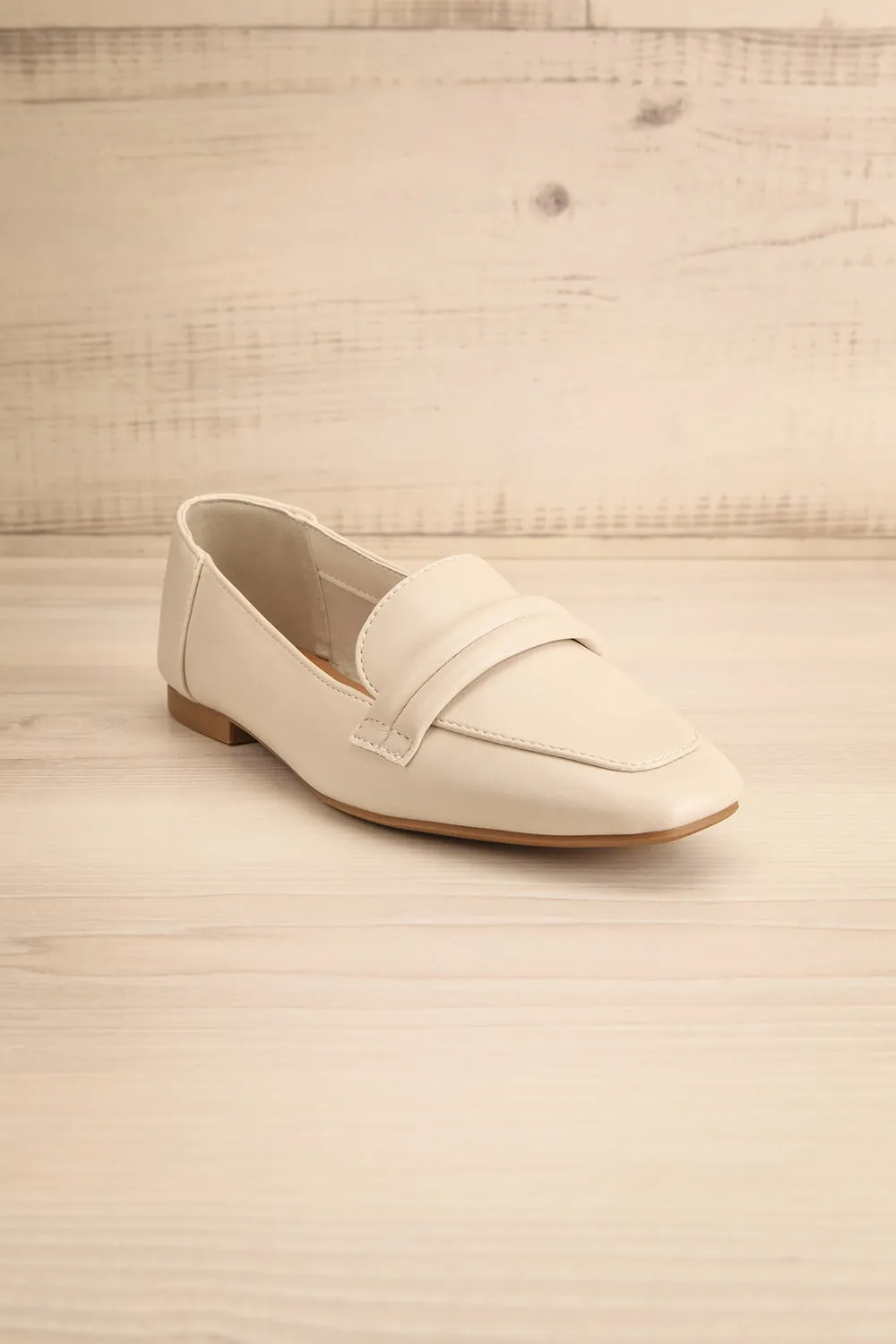Auris Ivory | Faux Leather Loafers