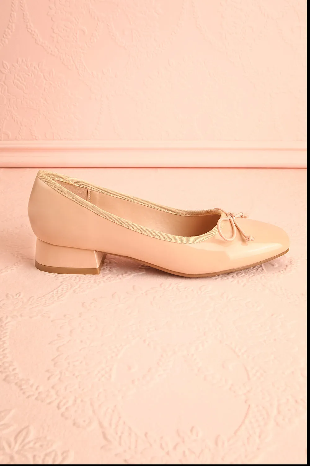 Beverlie Beige | Heeled Ballerina Shoes w/ Bow