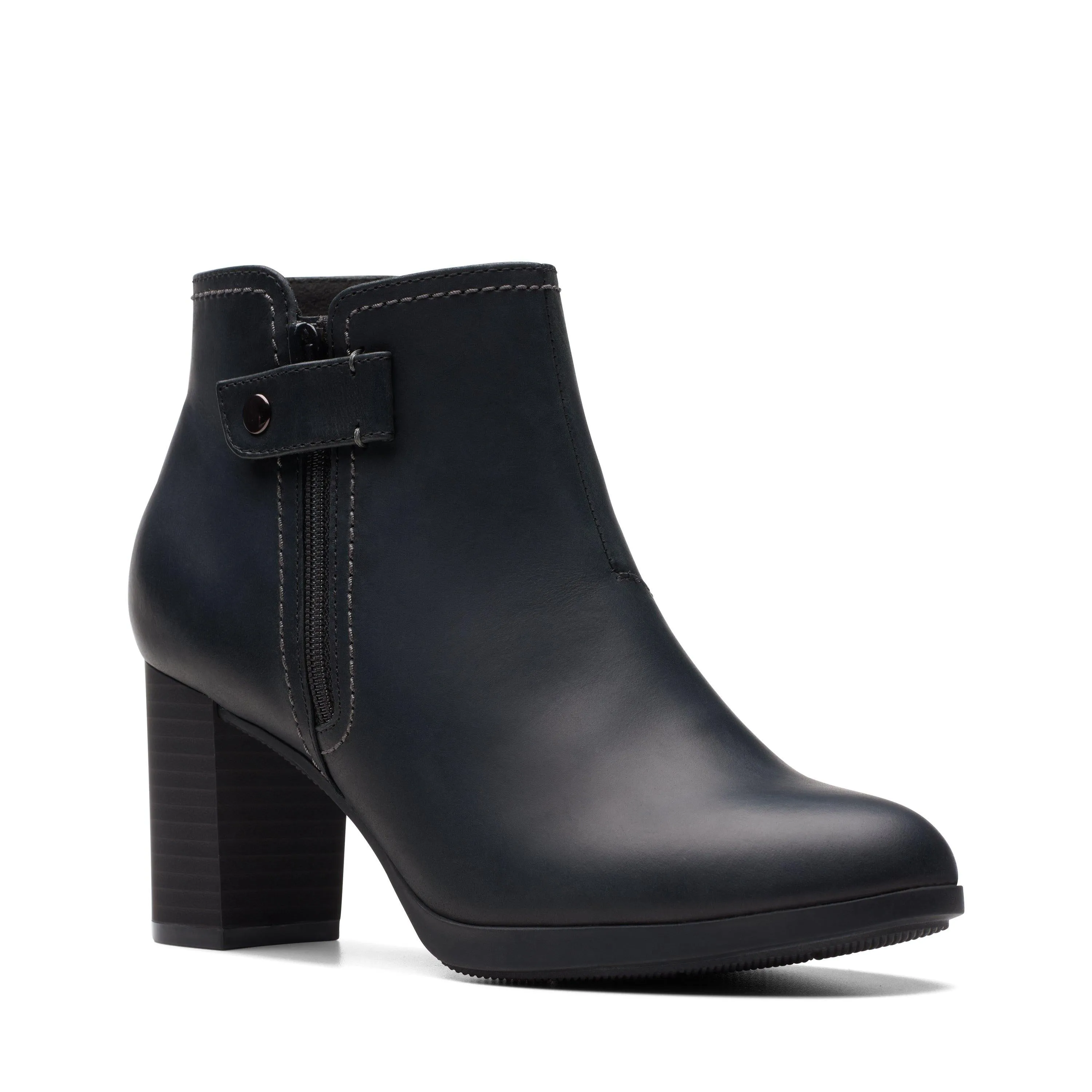 Clarks Bayla Glow in Black Leather