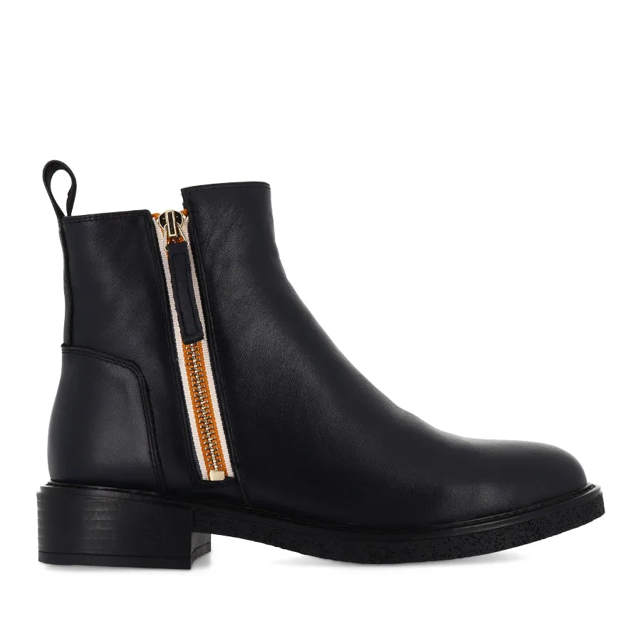 DUEL - NAVY LEATHER