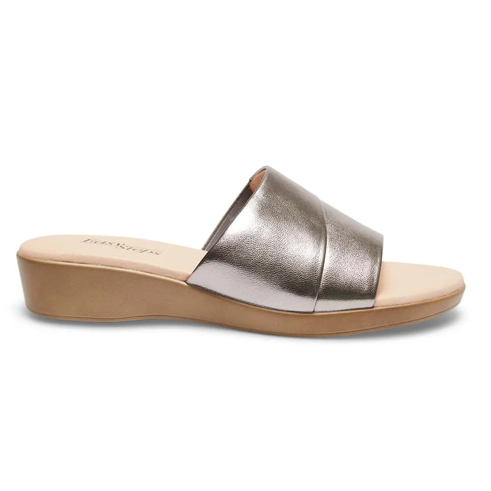 Ellen Slide in Pewter Leather