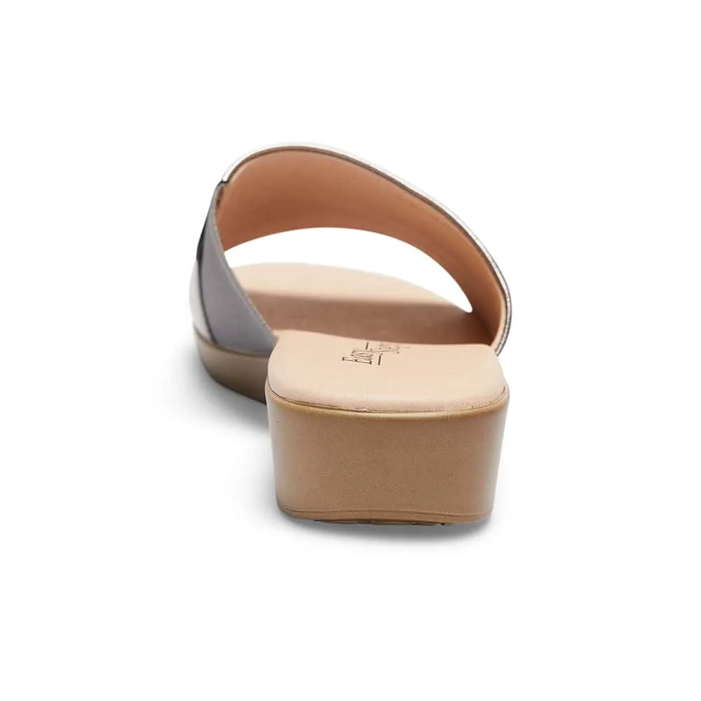 Ellen Slide in Pewter Leather