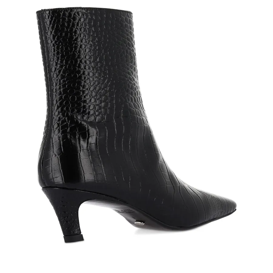 ESTELLE - BLACK CROC LEATHER