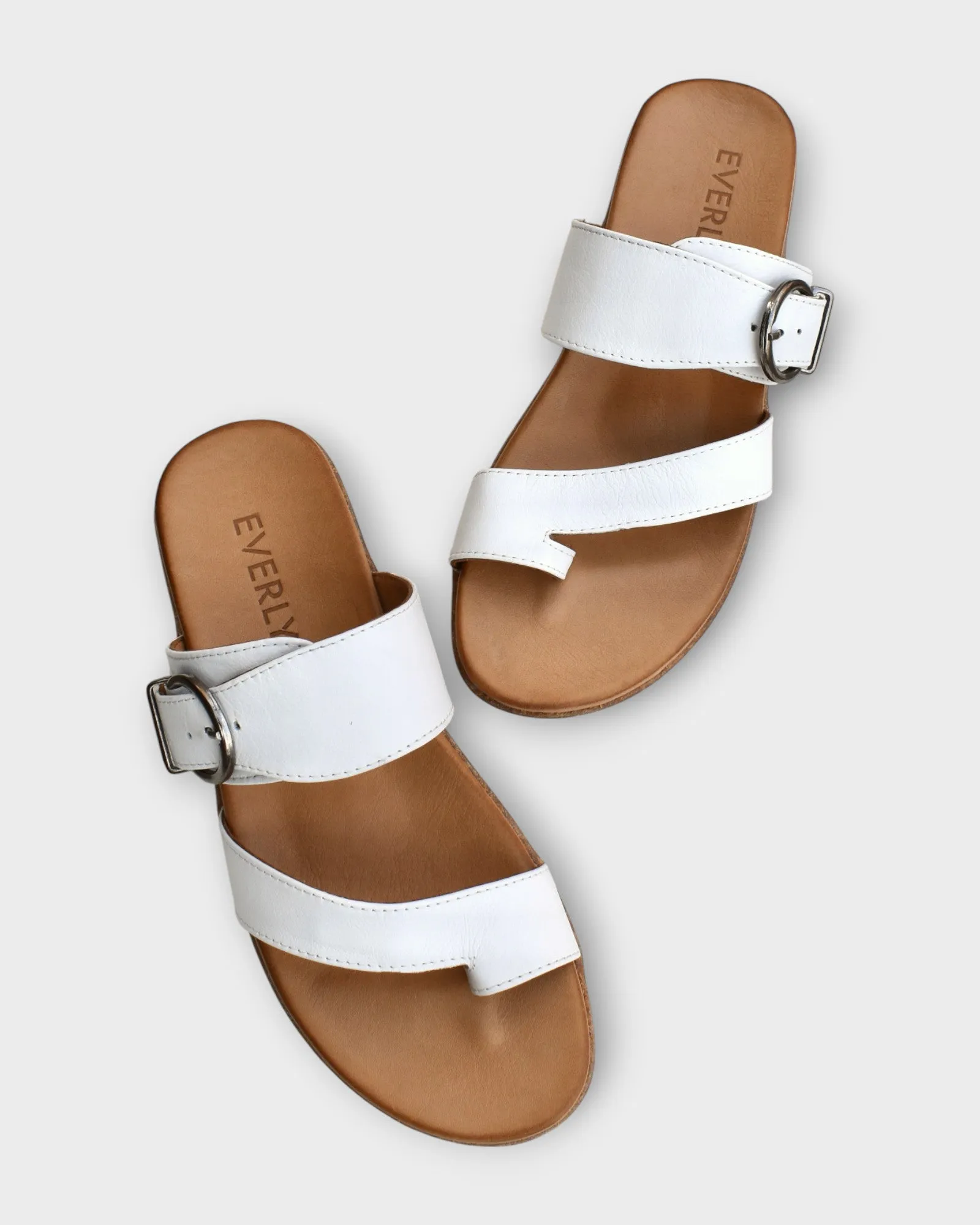 Everly Julia 01