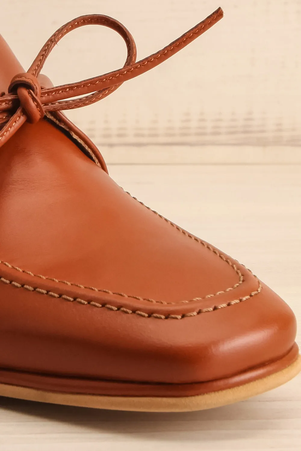 Focus Brown | Bicolored Heeled Loafer
