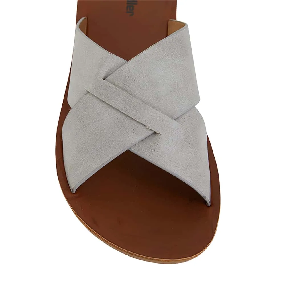 Gizmo Sandal in Light Grey Smooth