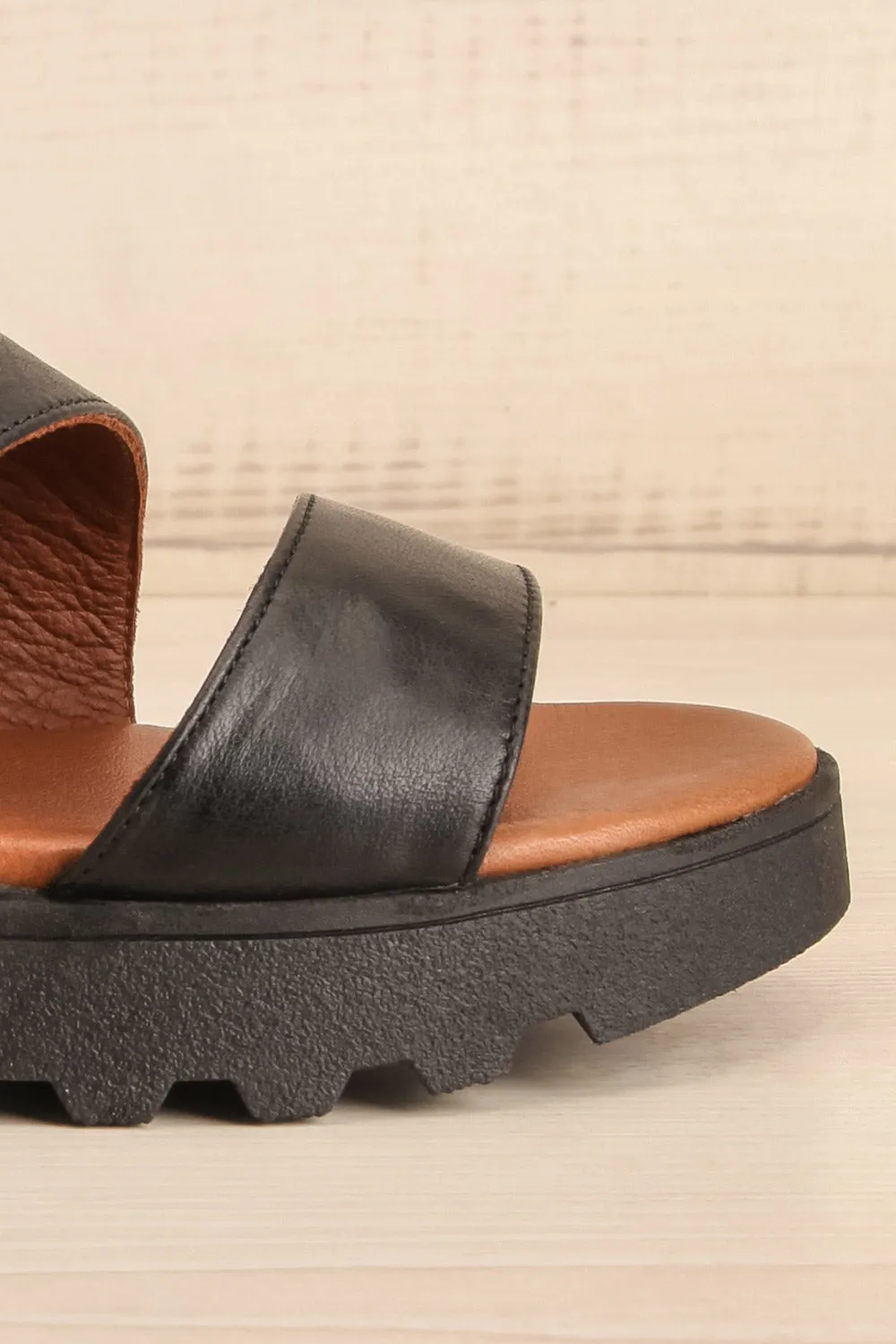 Jianna Black | Platform Sandals