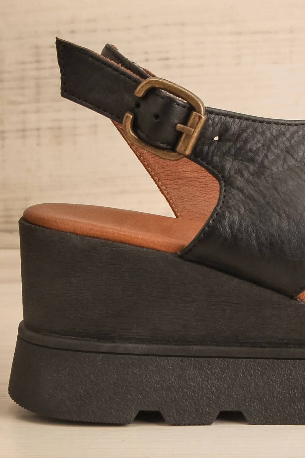 Jianna Black | Platform Sandals