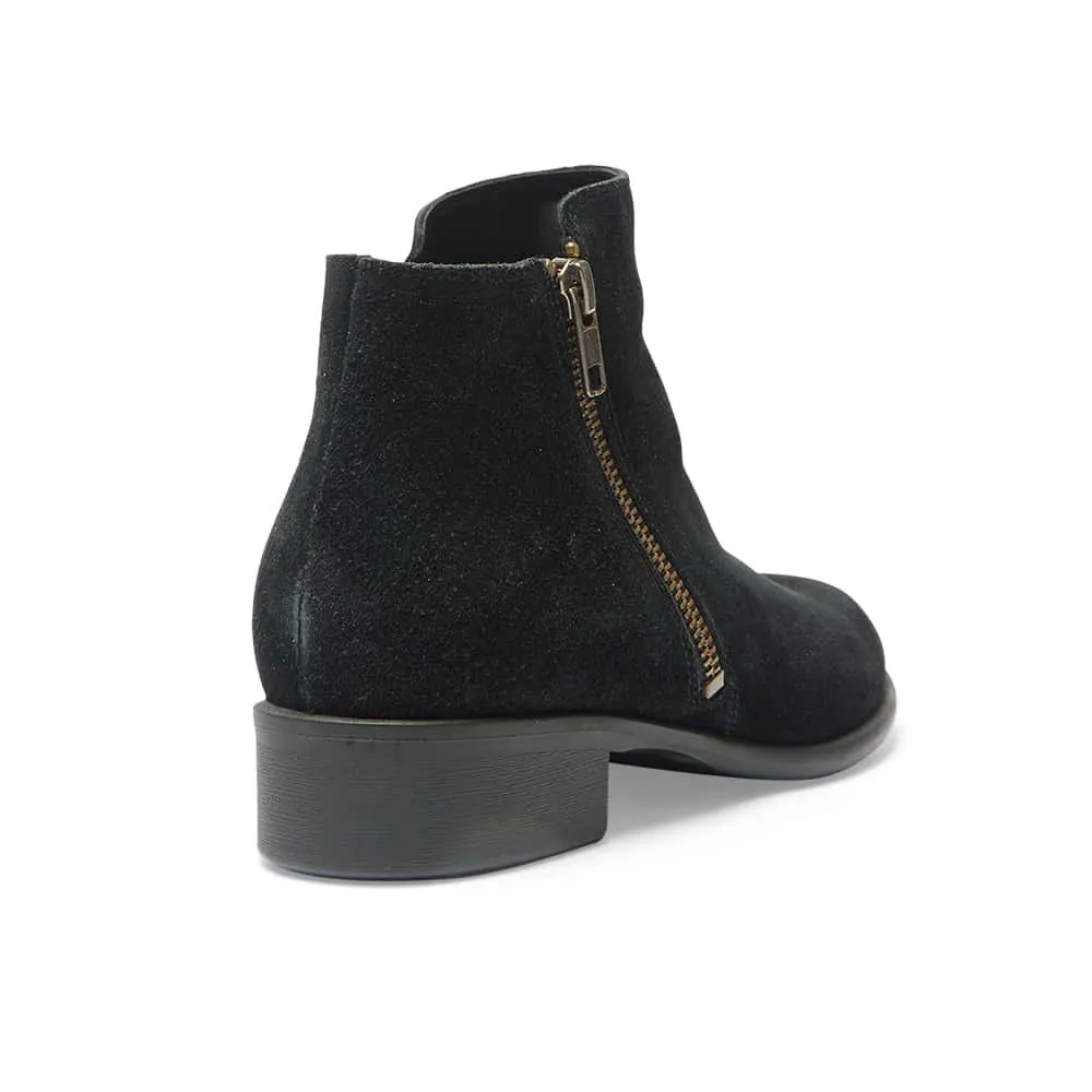 Lorenzo Boot in Black Suede