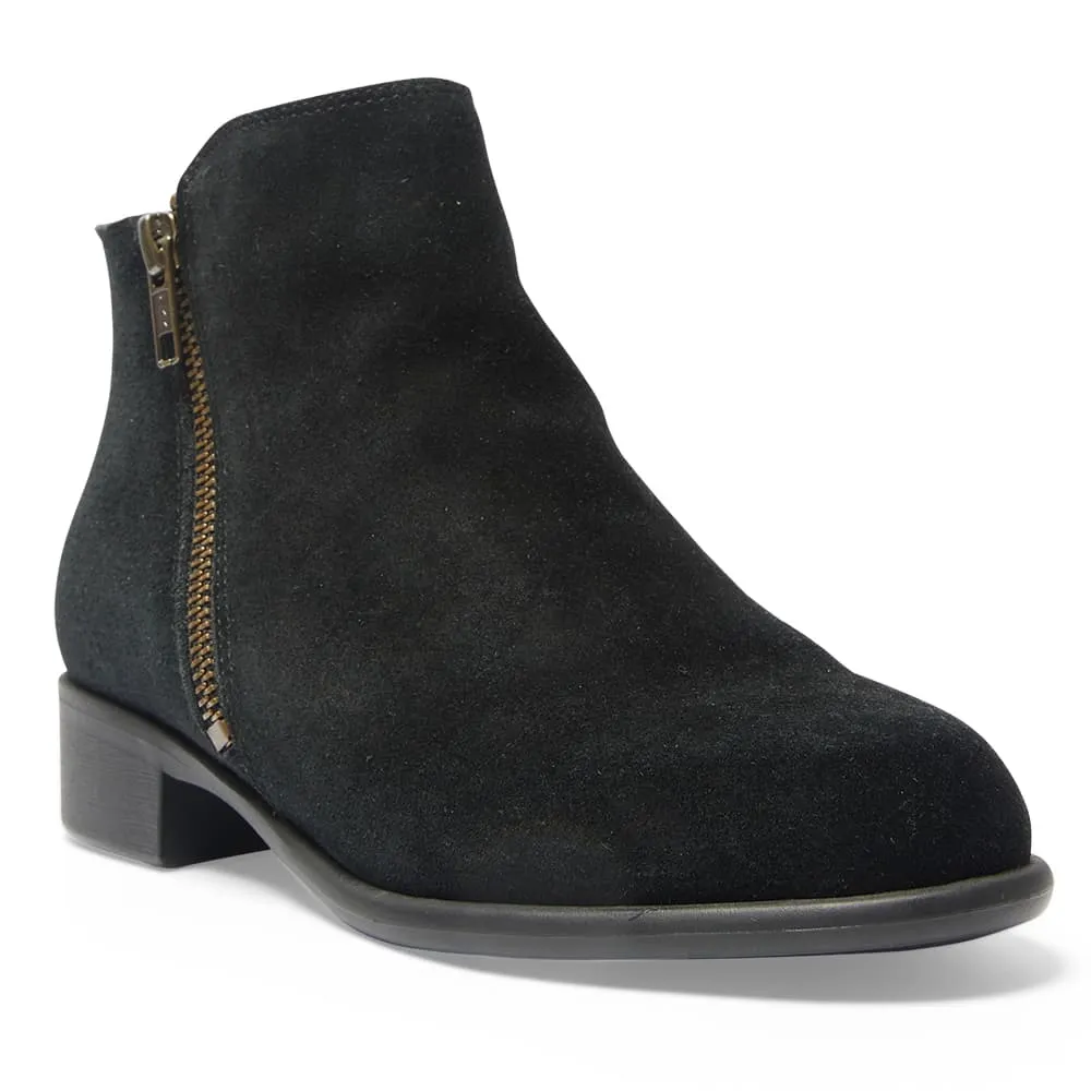 Lorenzo Boot in Black Suede