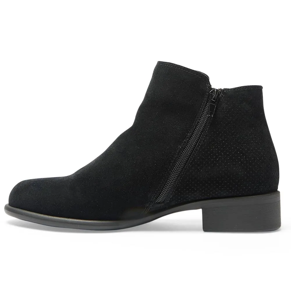 Lorenzo Boot in Black Suede
