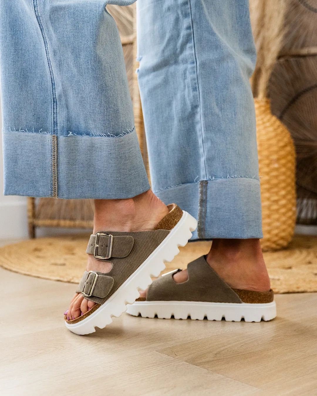 NEW! Very G Jazmin Sandals - Taupe