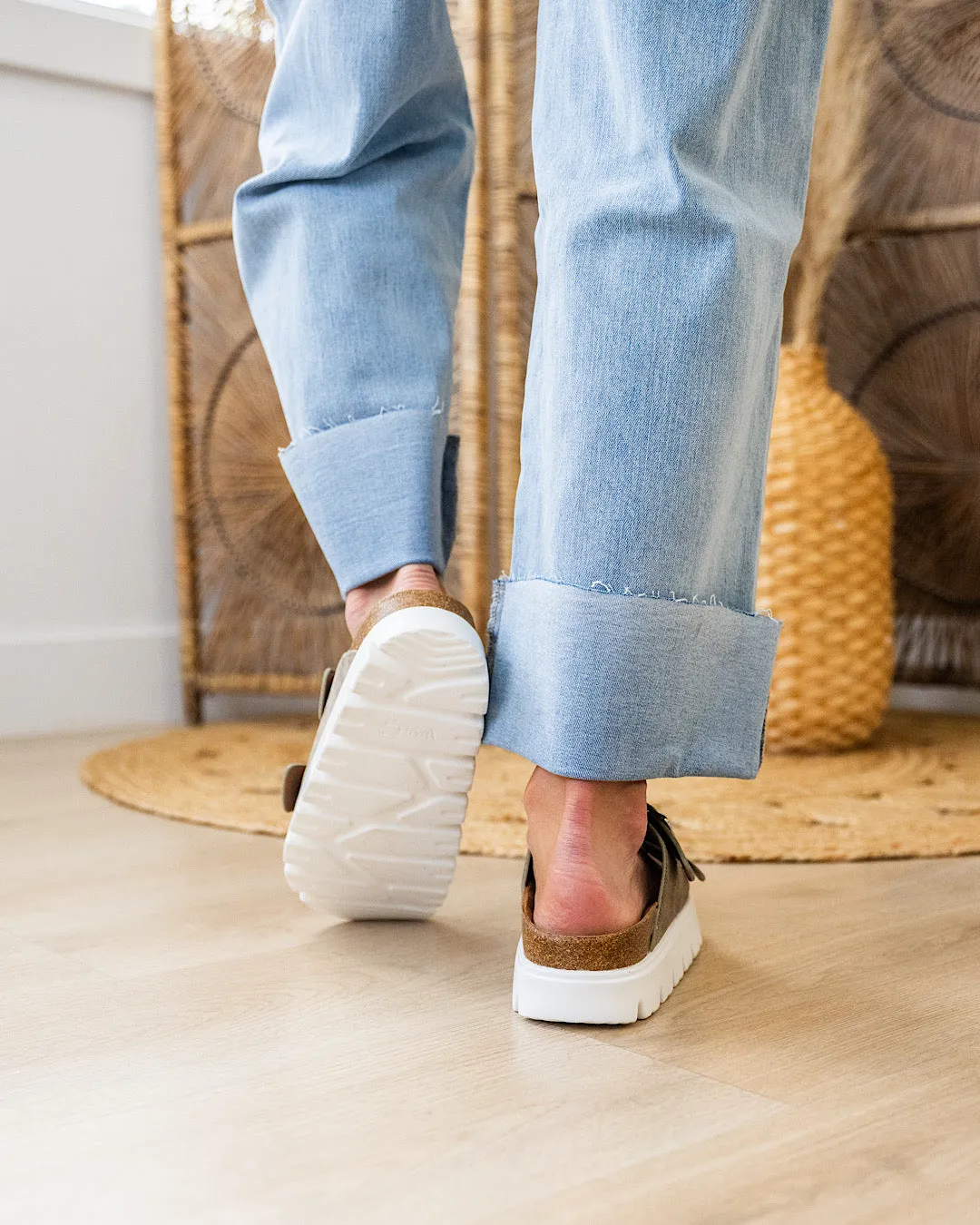 NEW! Very G Jazmin Sandals - Taupe