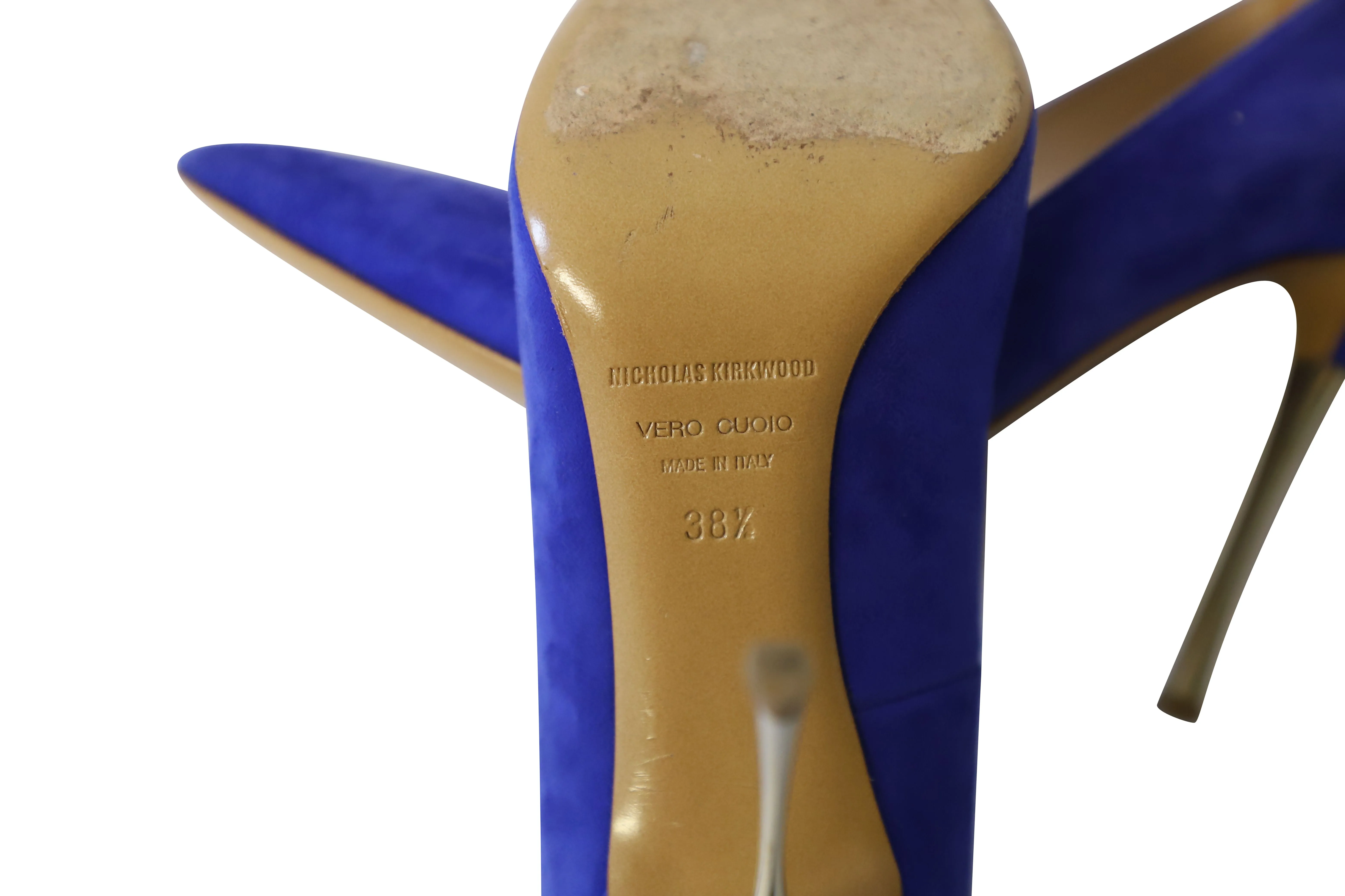 Nicholas Kirkwood Pointed Toe Pumps in Blue Suede