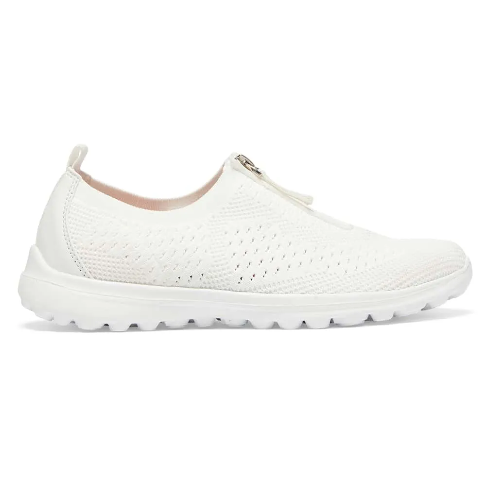 Oberon Sneaker in White Stretch