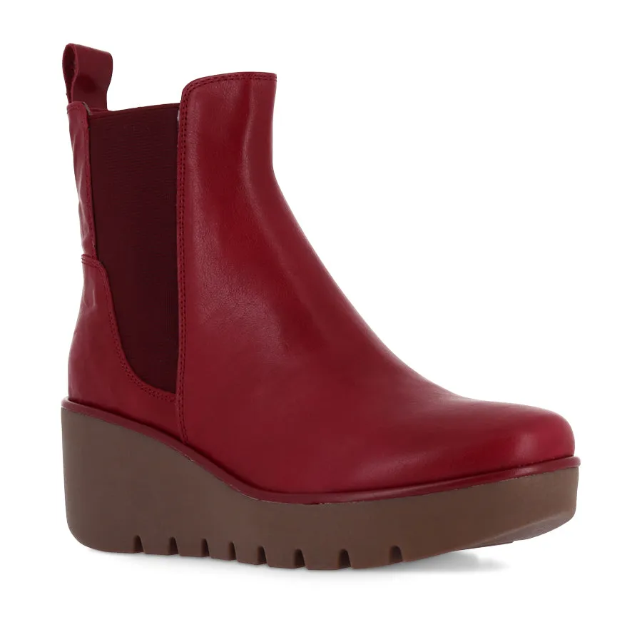 PROP - RED WRINKLE LEATHER