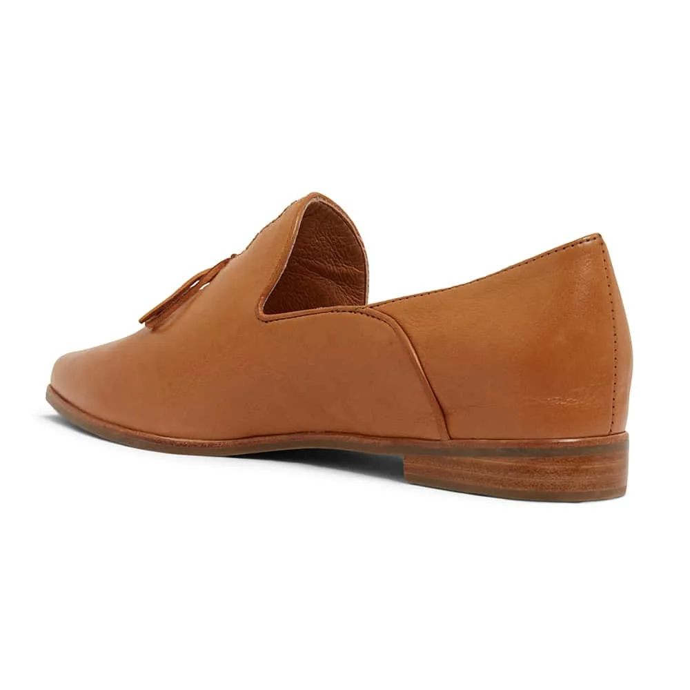 Random Loafer in Tan Leather