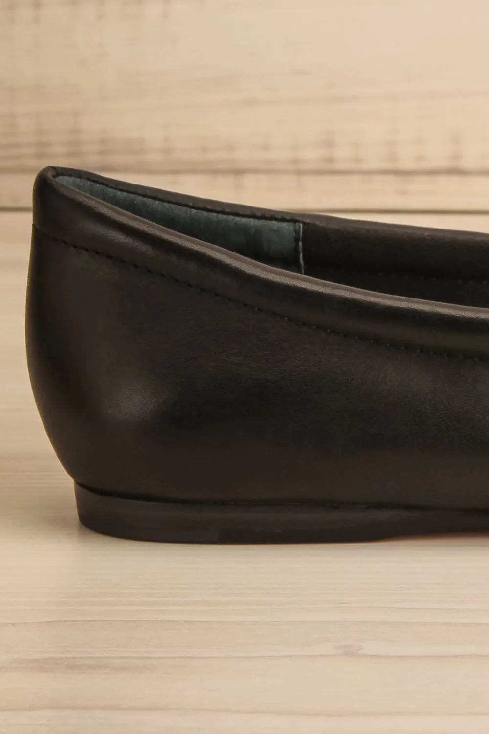 Reyes Black | Leather Ballerina Flats