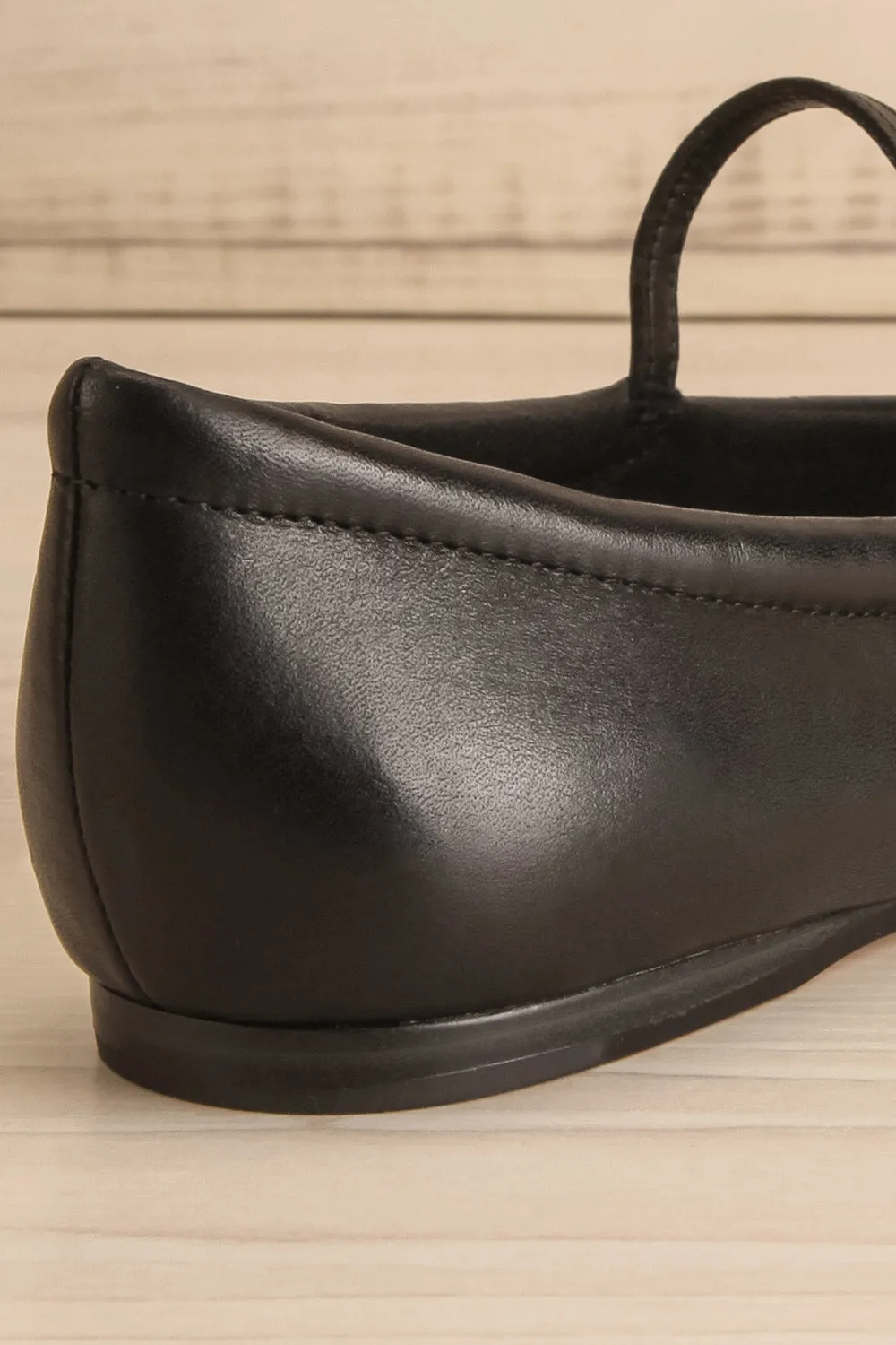 Reyes Black | Leather Ballerina Flats