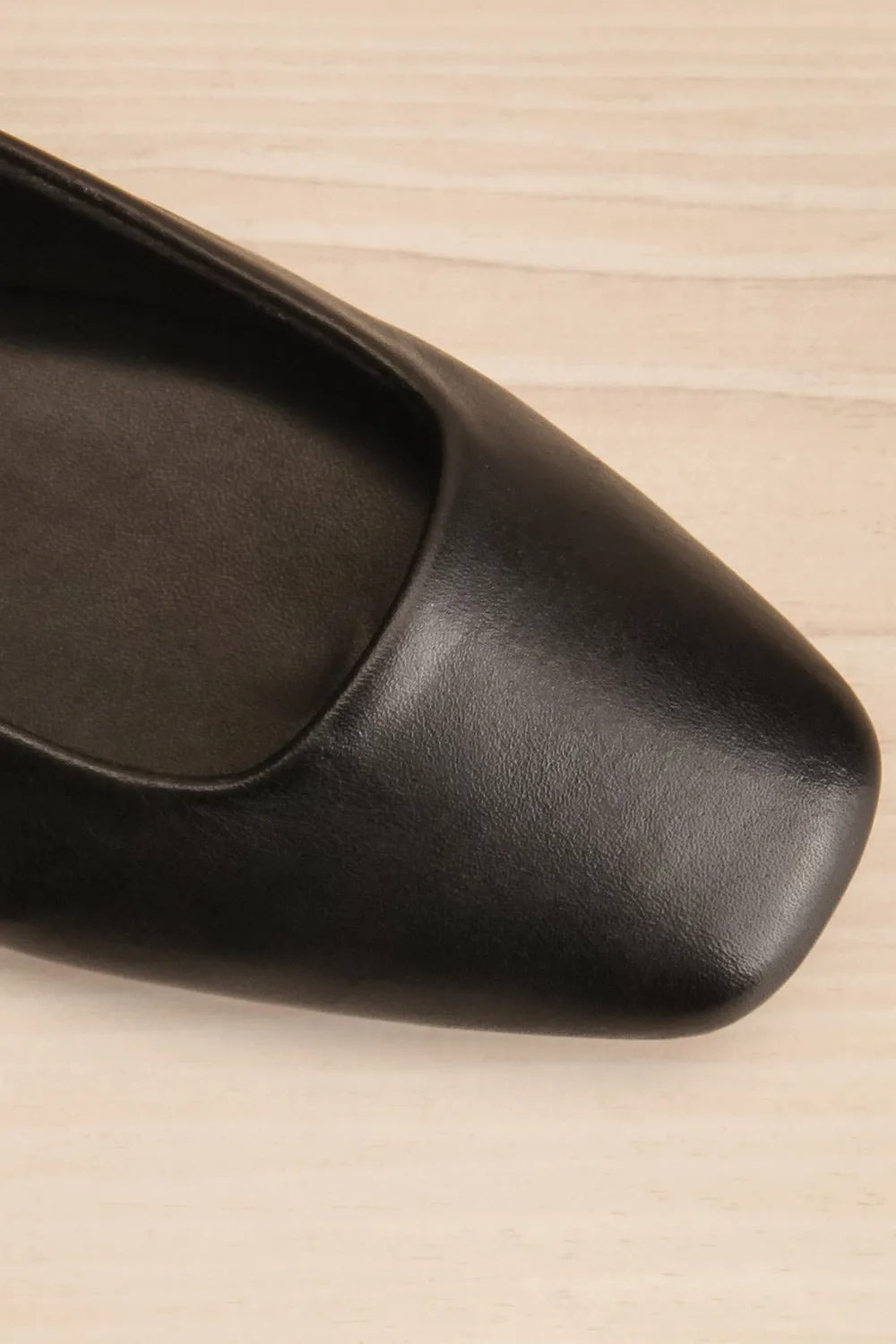 Reyes Black | Leather Ballerina Flats