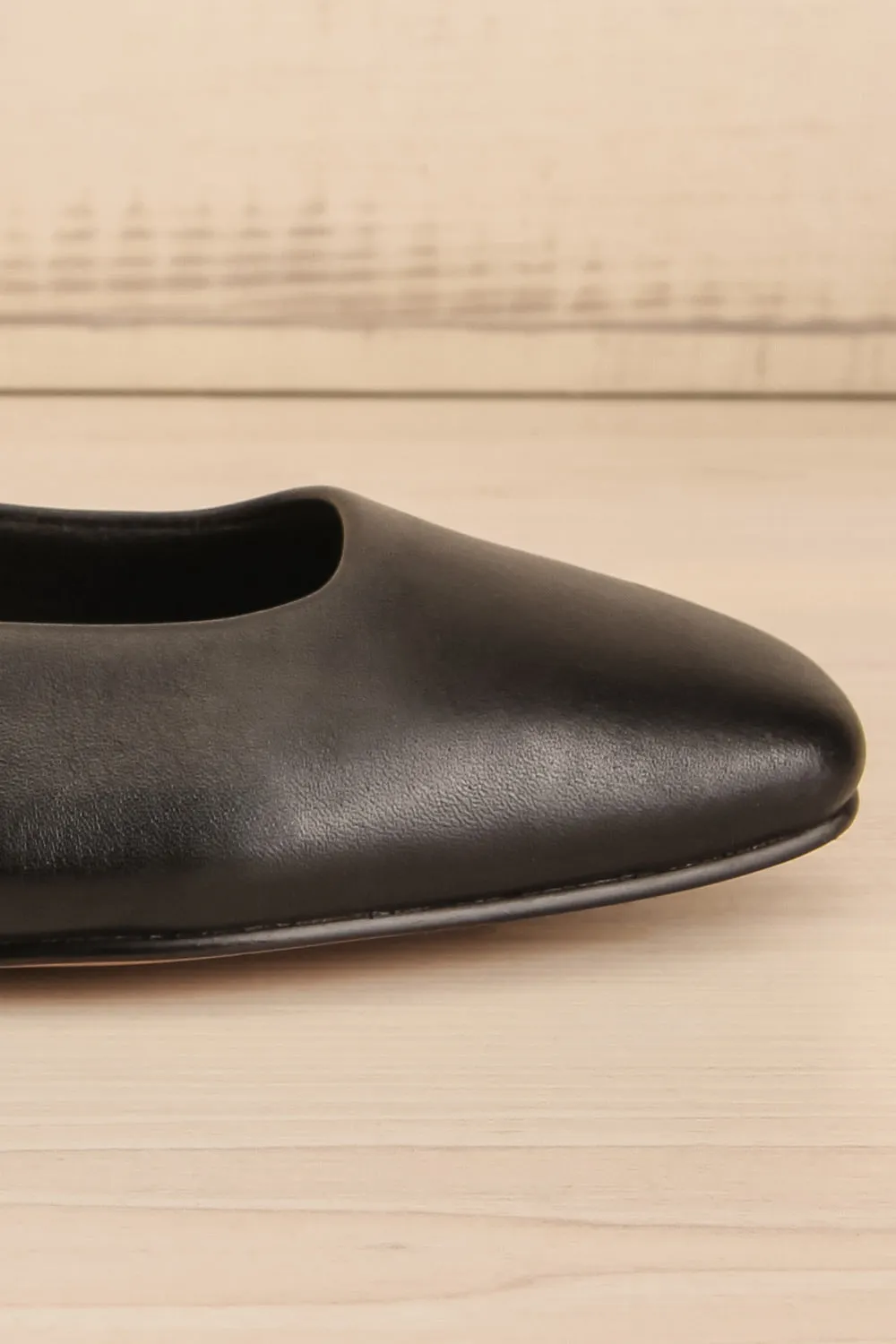 Reyes Black | Leather Ballerina Flats