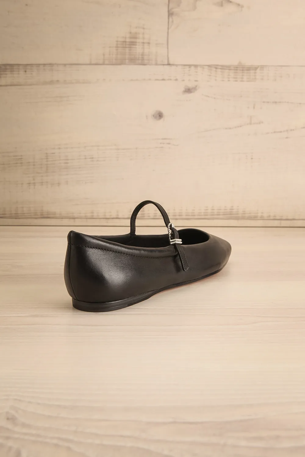 Reyes Black | Leather Ballerina Flats