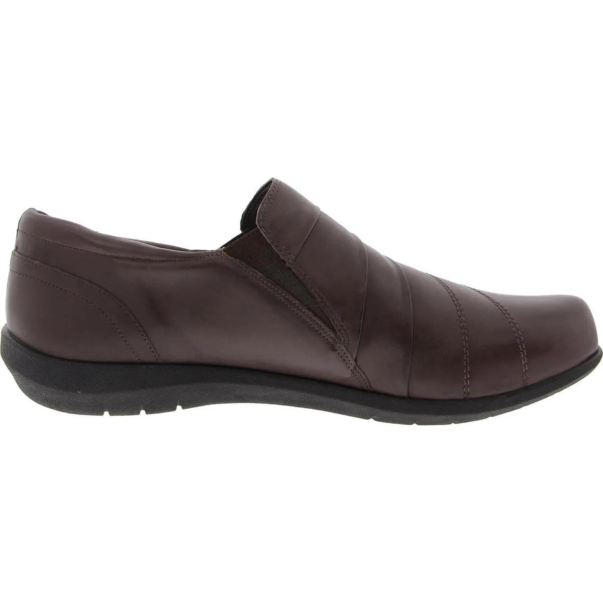 SERENE Womens Cushioned Footbed Leather Flat Shoes