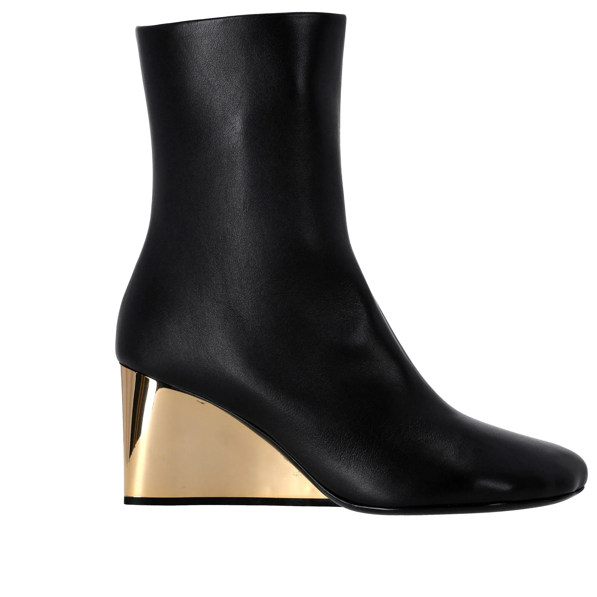 Short black boots with gold base