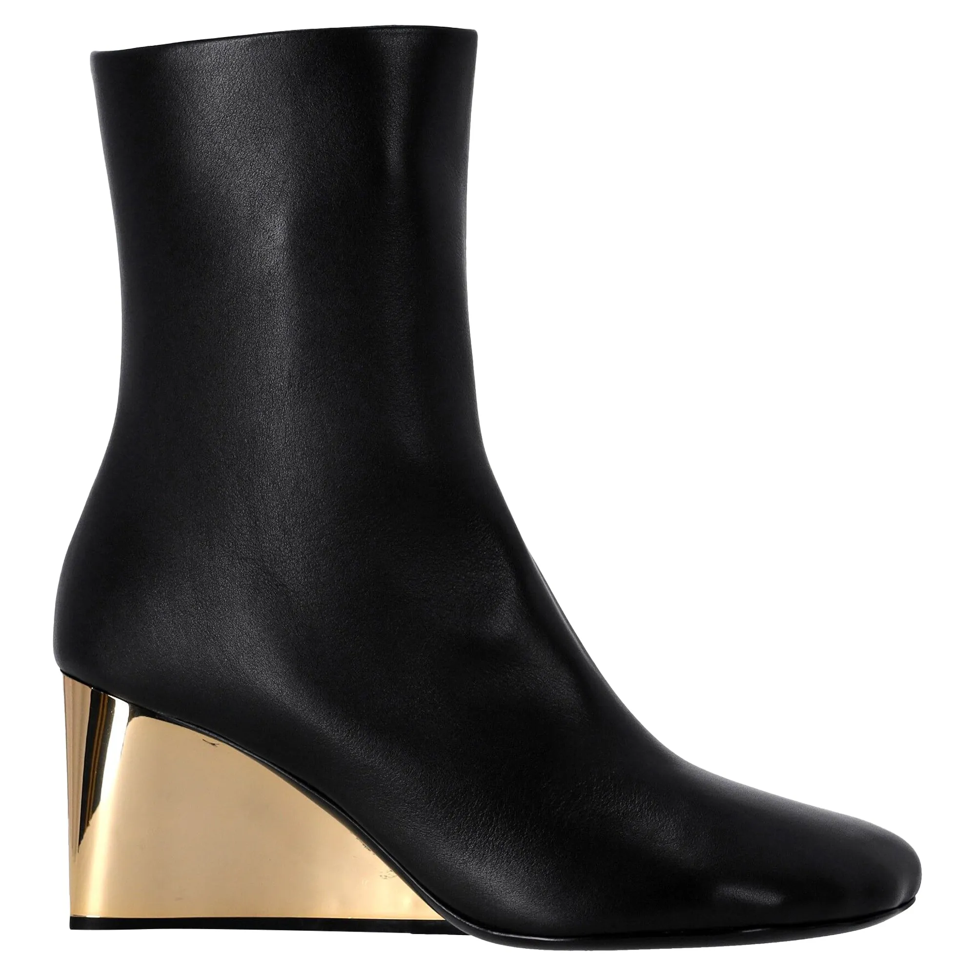 Short black boots with gold base