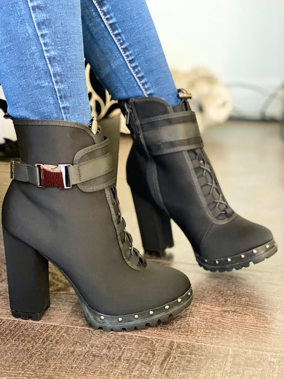 STYLISH18 - BLACK