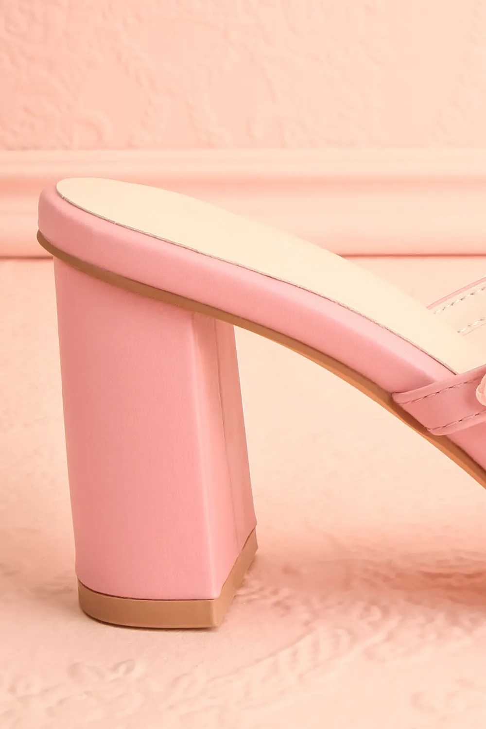 Synthicia Pink | Heeled Sandals w/ Rose Flowers
