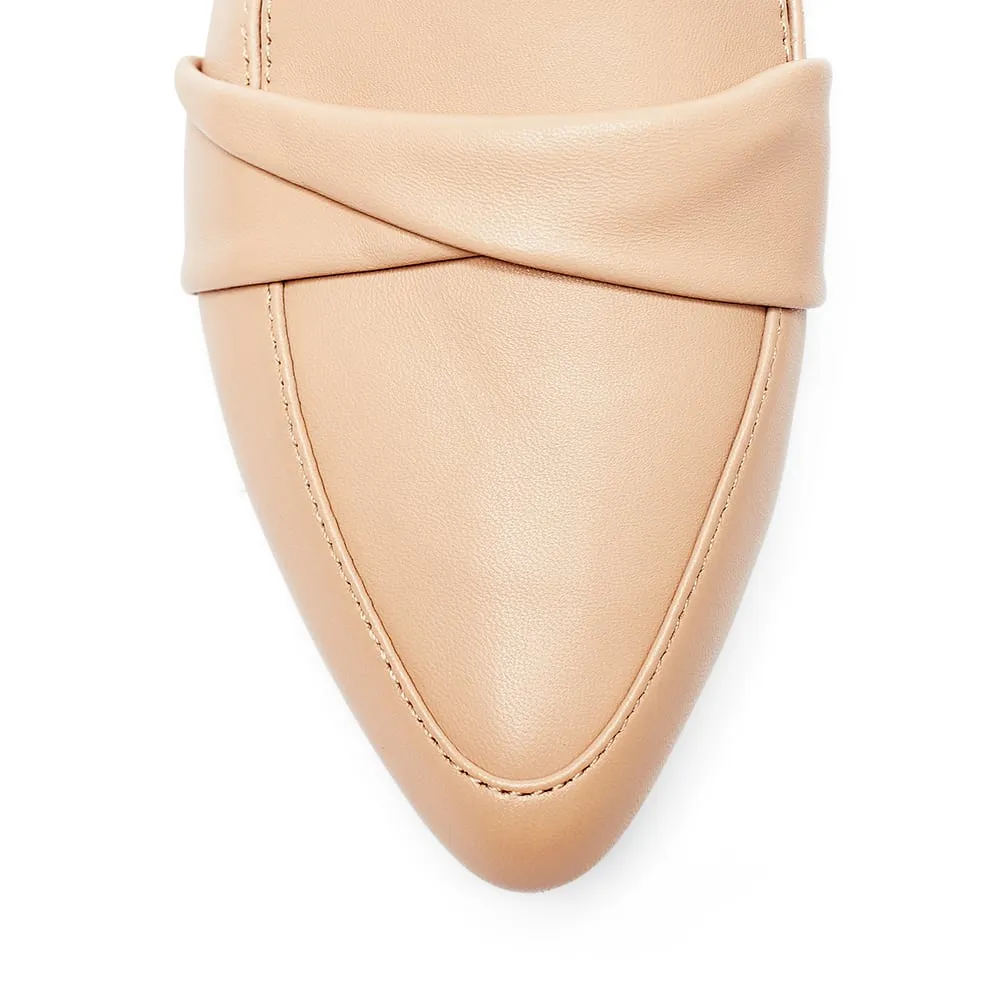 Taylor Flat in Nude Leather