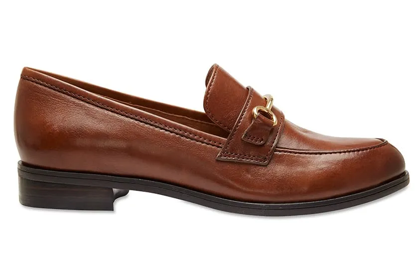Wallis Loafer in Cognac Leather