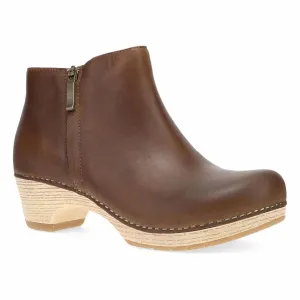 Women Lizanne Bootie Clog In Tan Oiled Leather