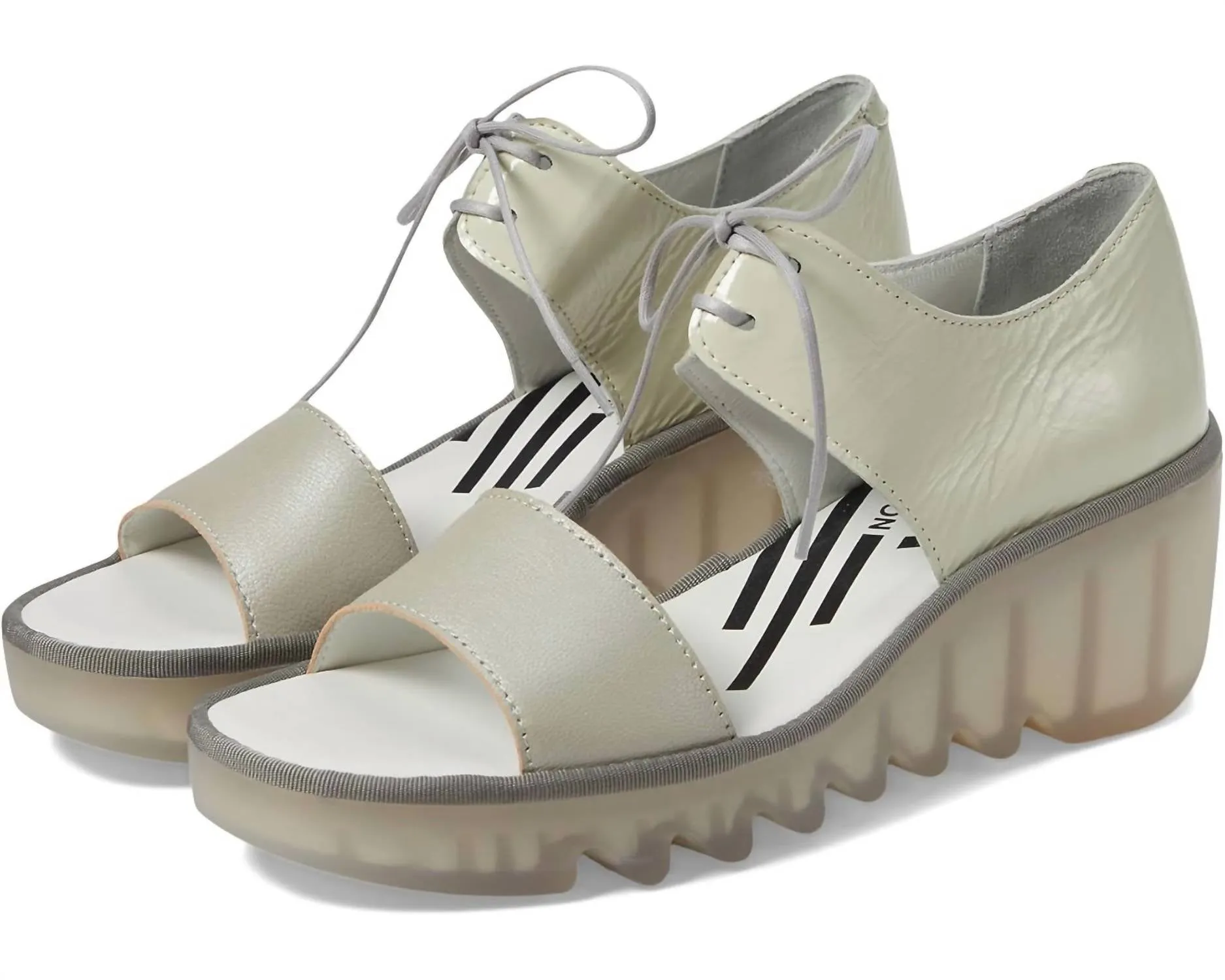 Women's Bilu465Fly Sandal In Silver/off White