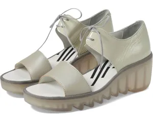 Women's Bilu465Fly Sandal In Silver/off White