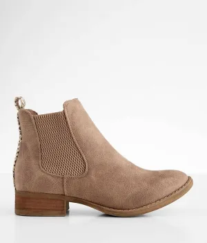 Women's Blake Chelsea Boot In Beige