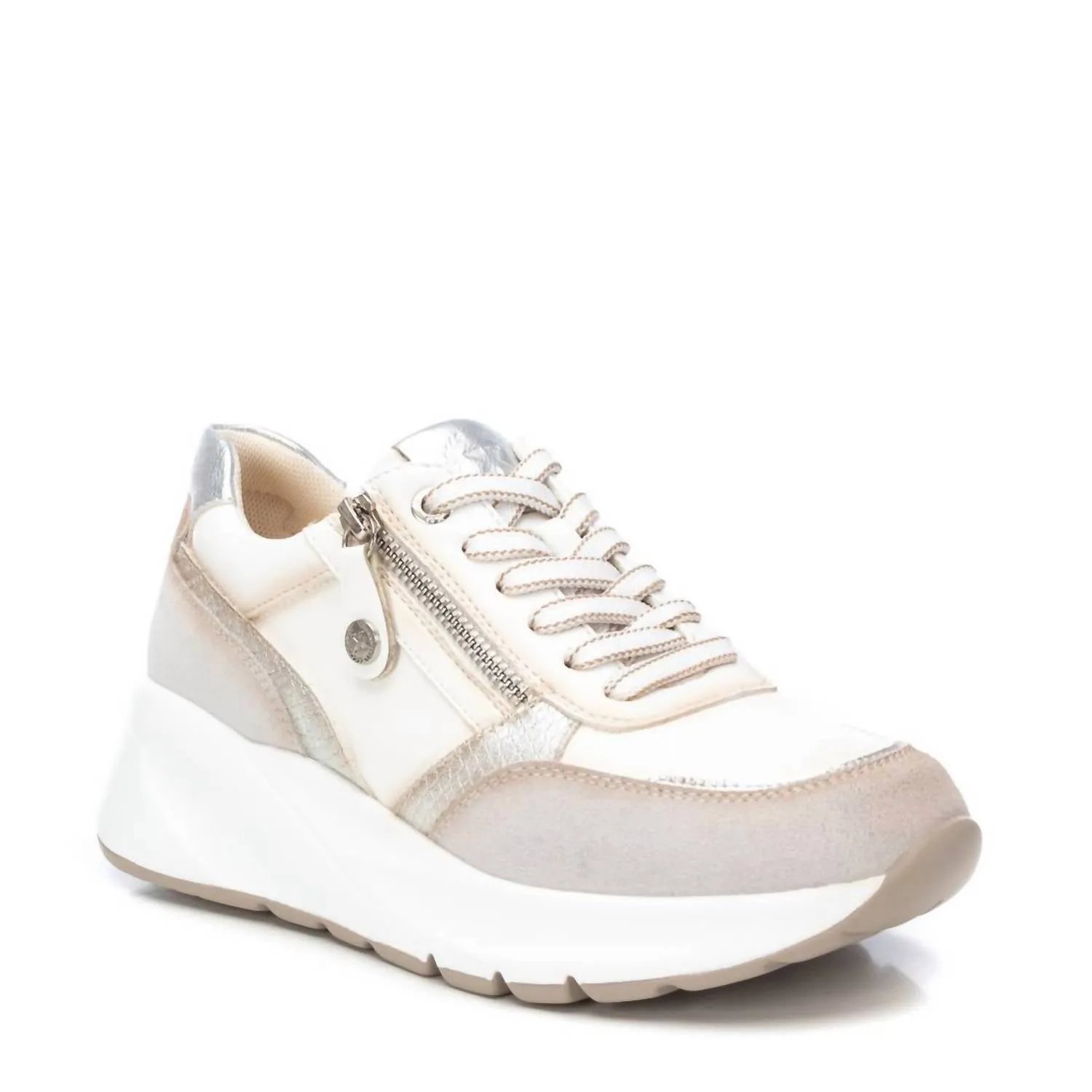 Women's Casual Sneakers In White