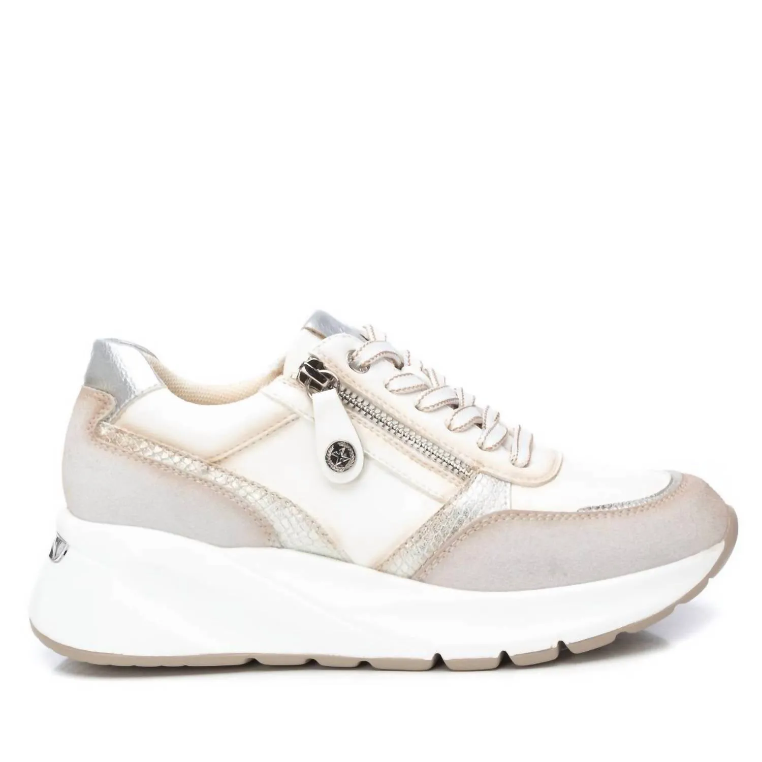 Women's Casual Sneakers In White