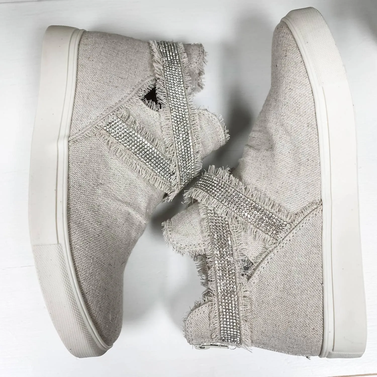 Women's Flora Sneaker In Natural