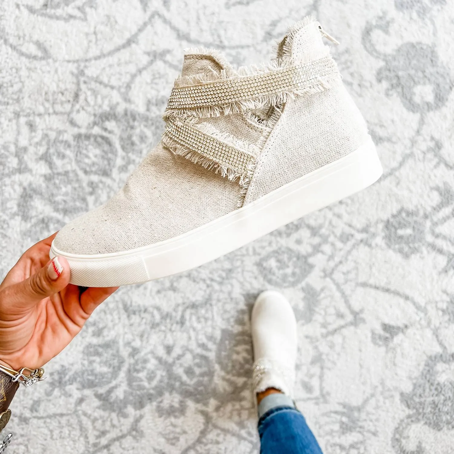 Women's Flora Sneaker In Natural