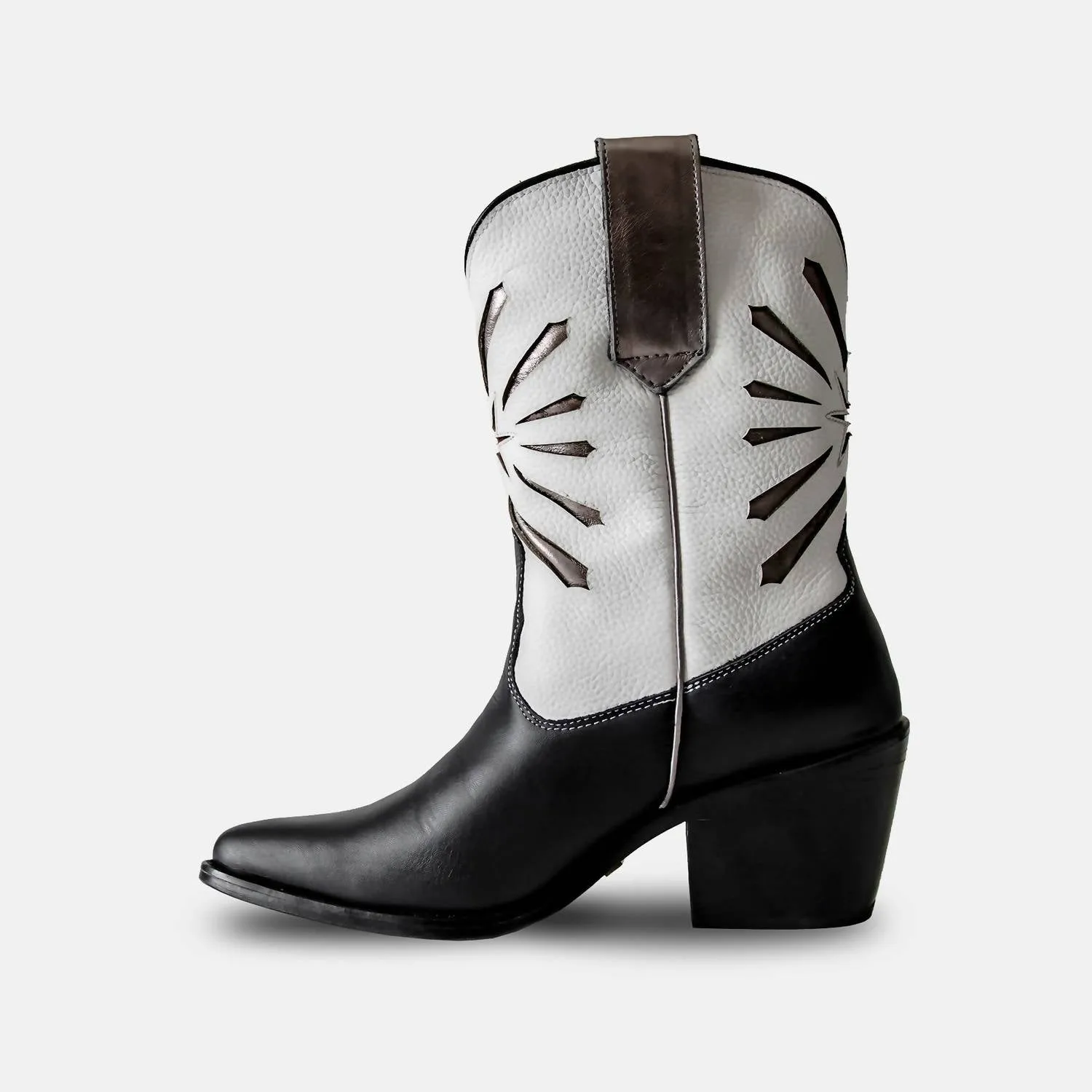 Women's Italian Western Premium Leather Show Boots In White & Black