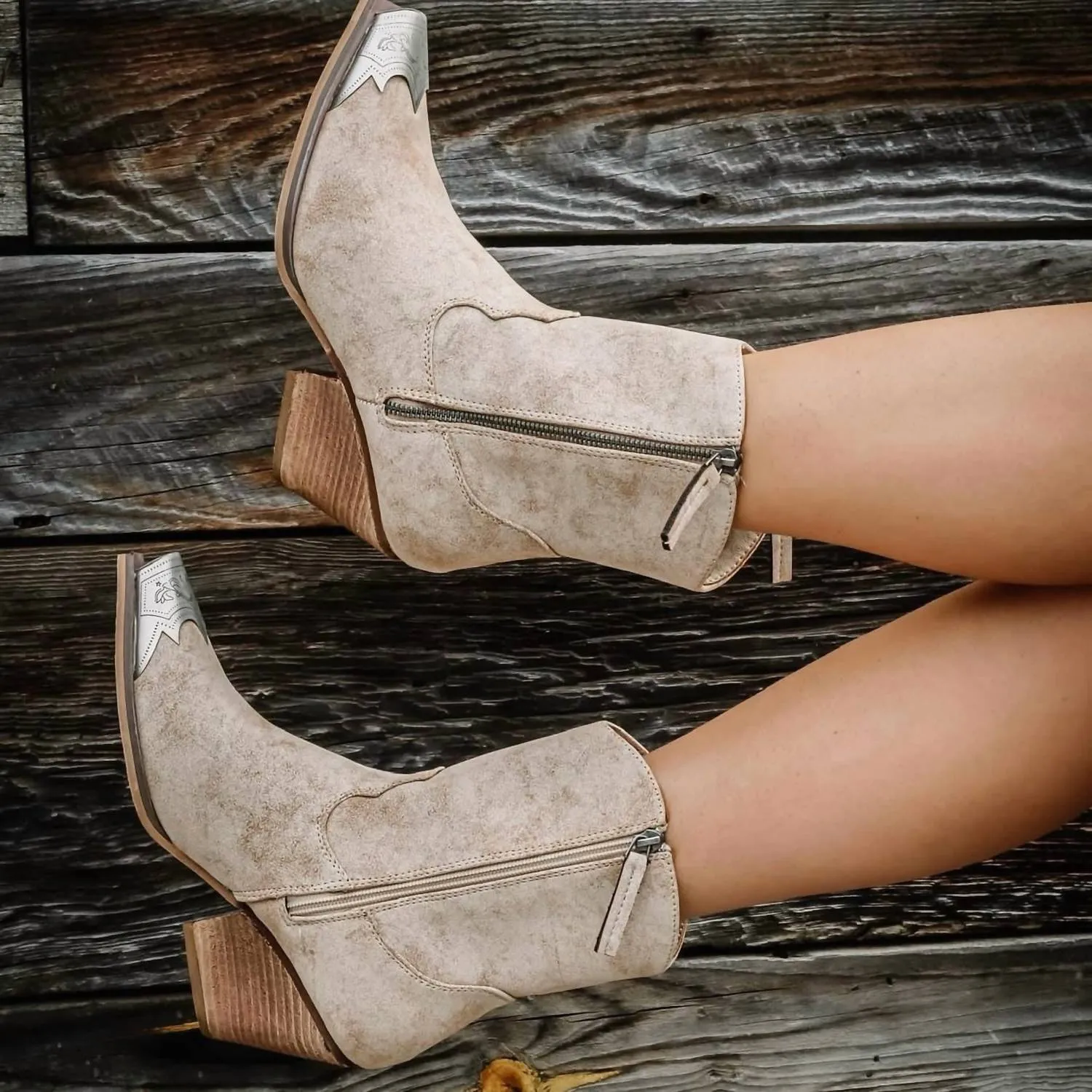 Women's Jimi Boots In Taupe