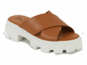 Women's Lug Sole Sandals In Brown