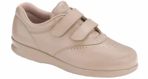 Women's Me Too Sneakers In Mocha