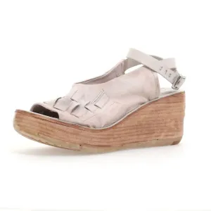 Women's Neven Wedge Sandals In Dust
