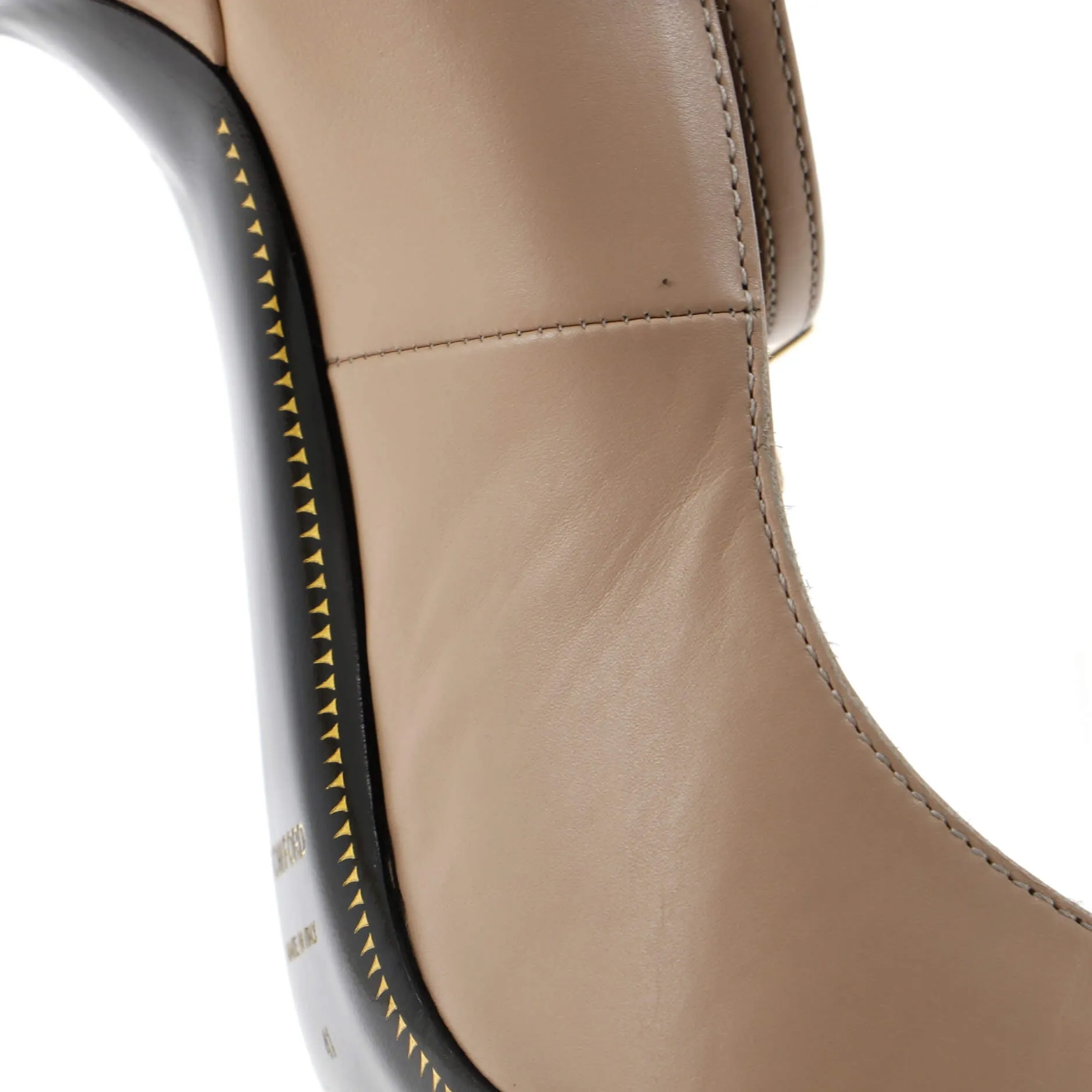 Women's Padlock Pumps Leather