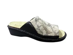 Women's Stretch Sandals In Black/ White Snake